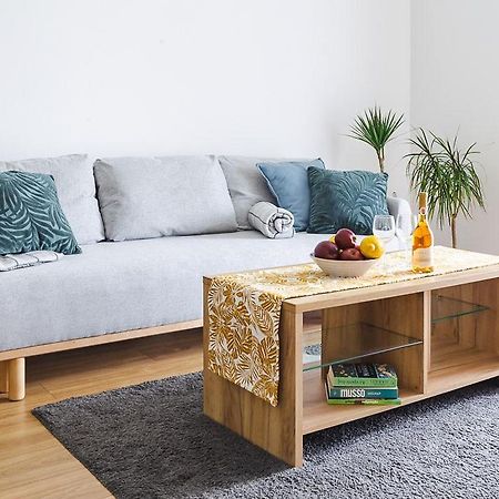 City And Thermal Apartman غيور المظهر الخارجي الصورة
